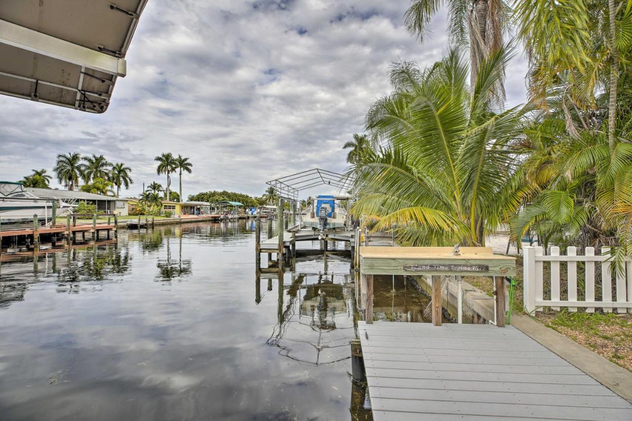 Waterfront Matlacha Home With Covered Boat Slip Exterior photo